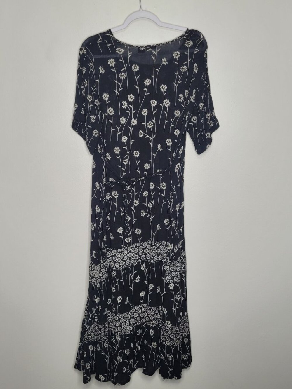 Rouge black white semi sheer floral print half sleeve maxi dress size medium